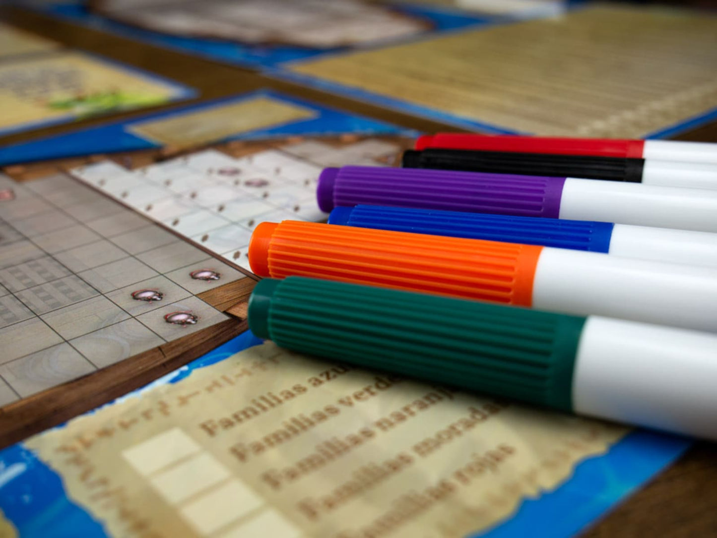 La Isla de los Gatos: Explora y Dibuja - Juegos de mesa - Adani Store