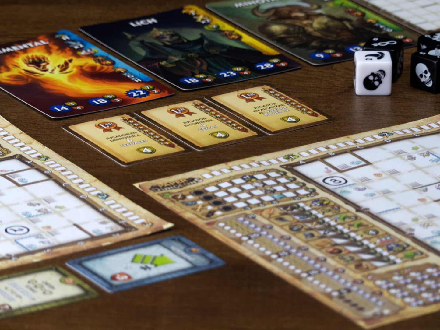 Paper Dungeons - Juegos de mesa - Adani Store